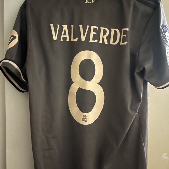 Real Madrid 24/25 3rd kit ( player tight ) - Picture 4 of 5